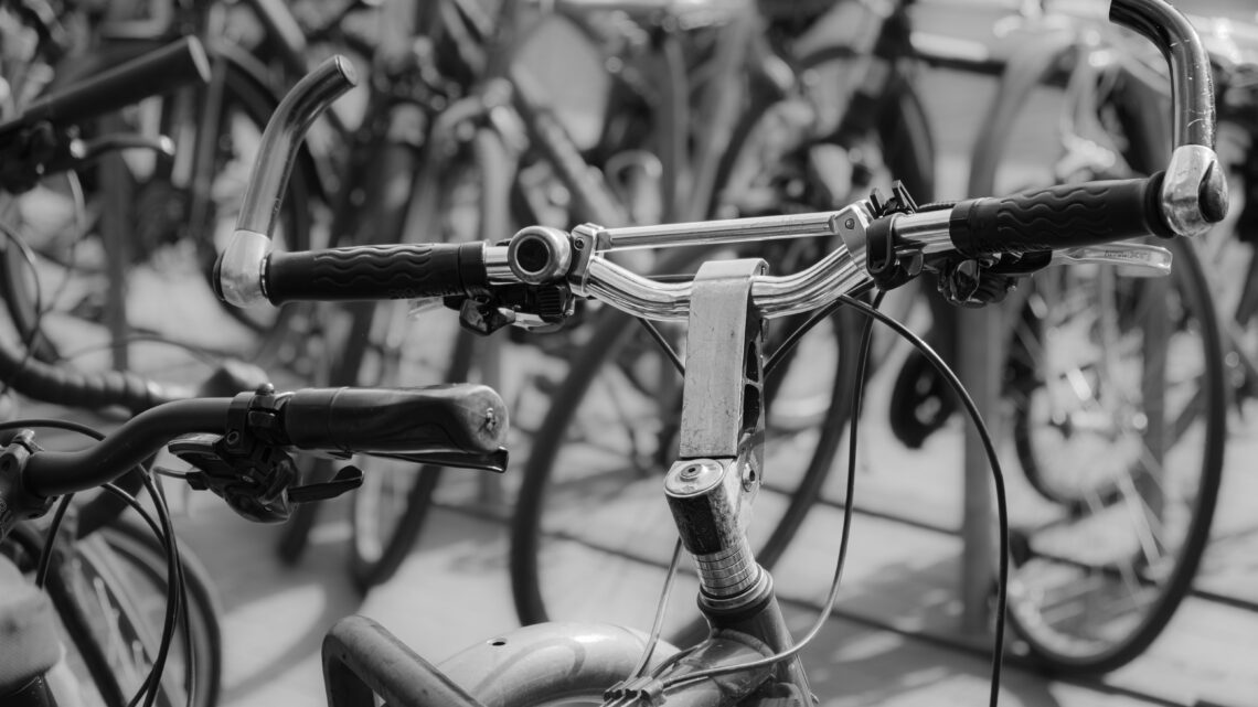 Fahrradbasierte Observation: Wie Detektive in der Stadt diskret ermitteln